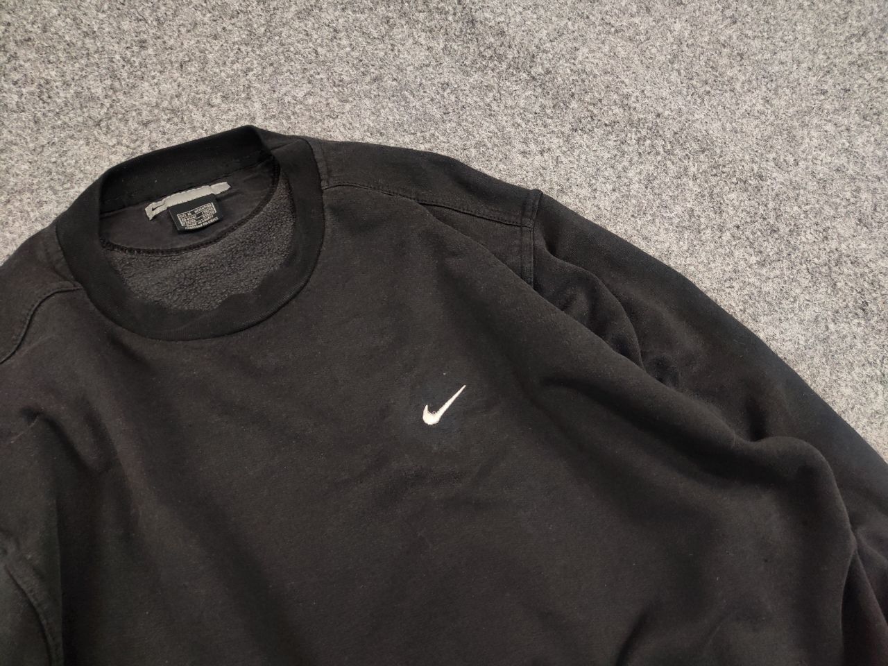 Nike Vintage 90's Nike Logo Black Faded Square Sweatshirts USA Size US XL / EU 56 / 4 - 11 Thumbnail