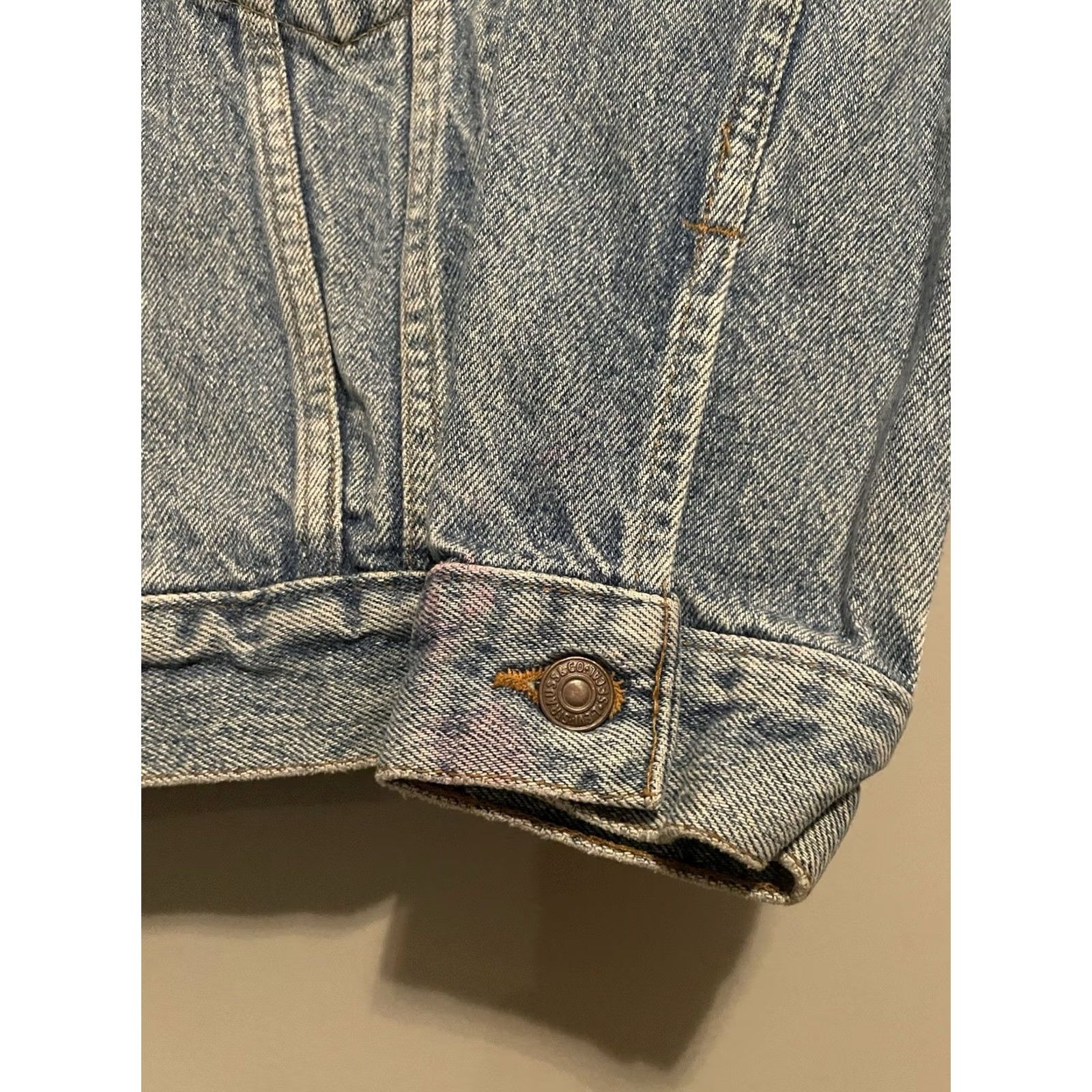 Levi's VINTAGE Levi's Trucker Jacket Mens S Wash Denim Cotton 90s 70507-4890 Left Sleeve Hole Staining | Levi's | Jacket Size US S / EU 44-46 / 1 - 8 Thumbnail