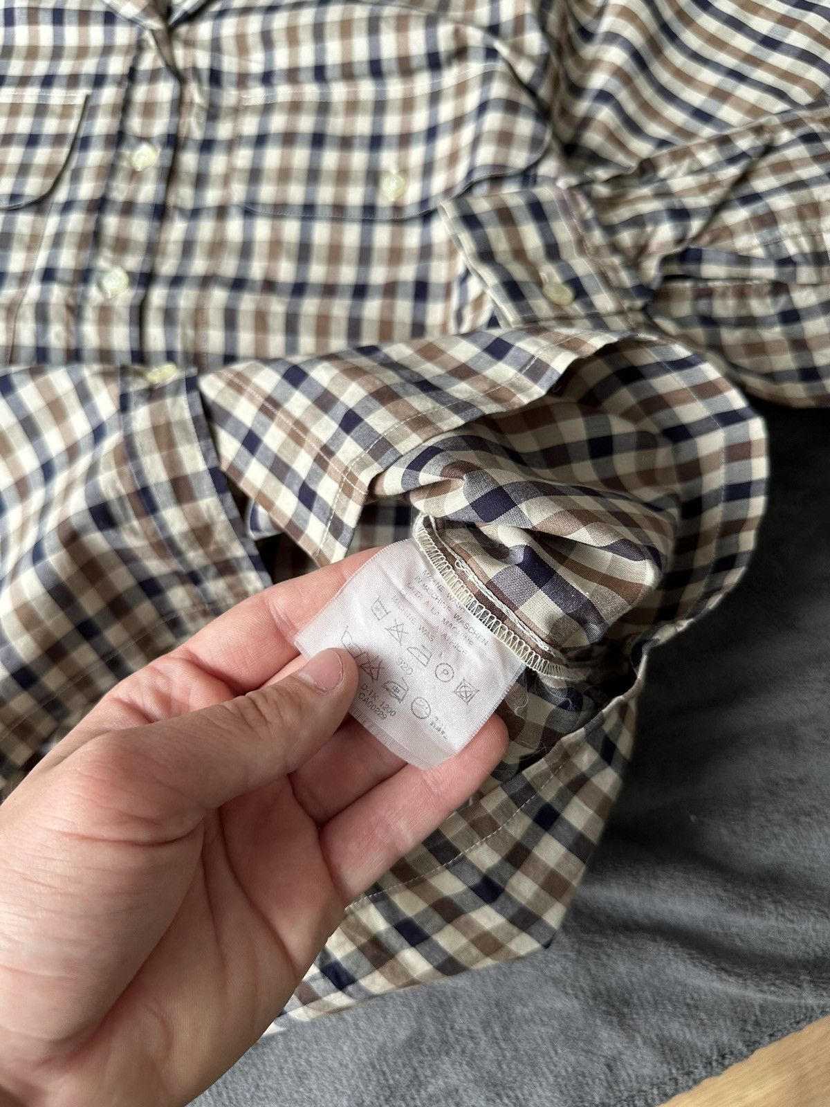 Aquascutum × Vintage Aquascutum Bottom Up Shirt NovaCheck Size M Size US M / EU 48-50 / 2 - 9 Thumbnail