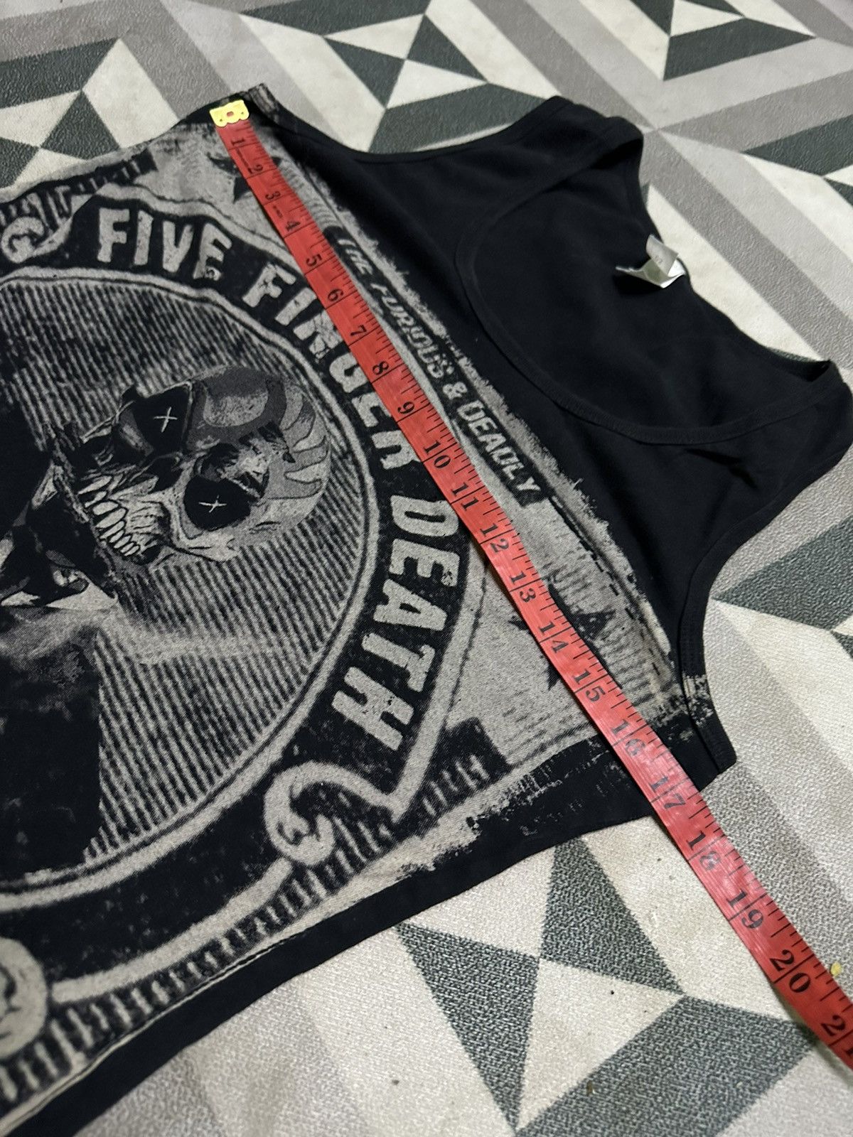 Five finger singlet