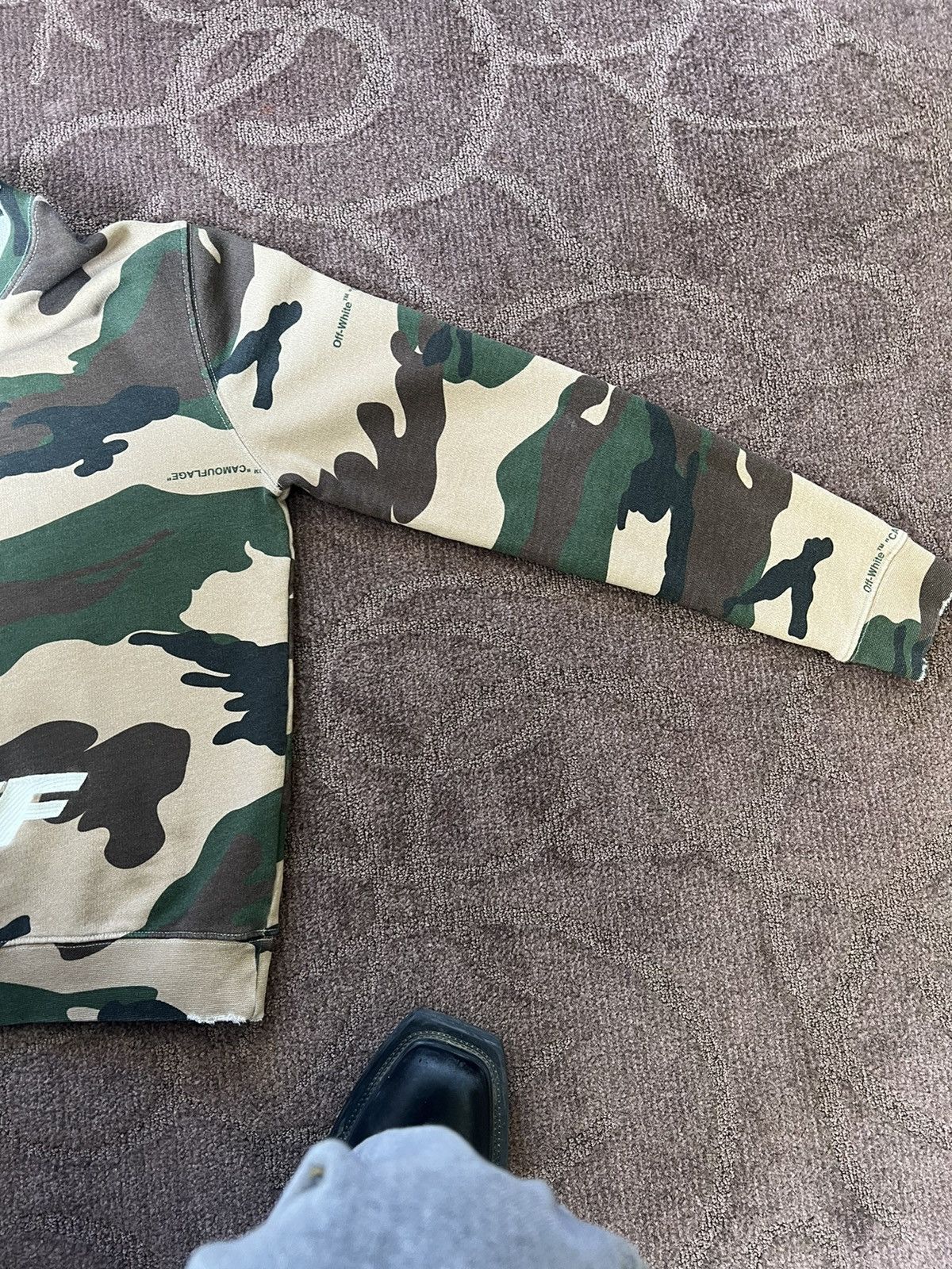 Off-White Off-White 18Aw Sweatshirt Camouflage Distressed Size US S / EU 44-46 / 1 - 5 Thumbnail