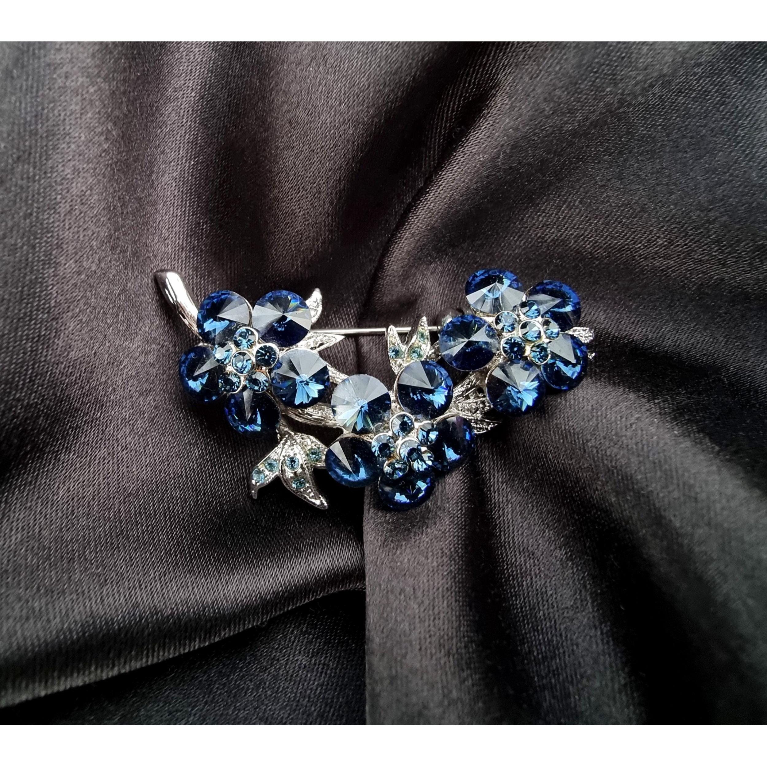 Vintage Vintage Blue Rhinestones Branch of Flowers Brooch Pin Size ONE SIZE - 2 Thumbnail
