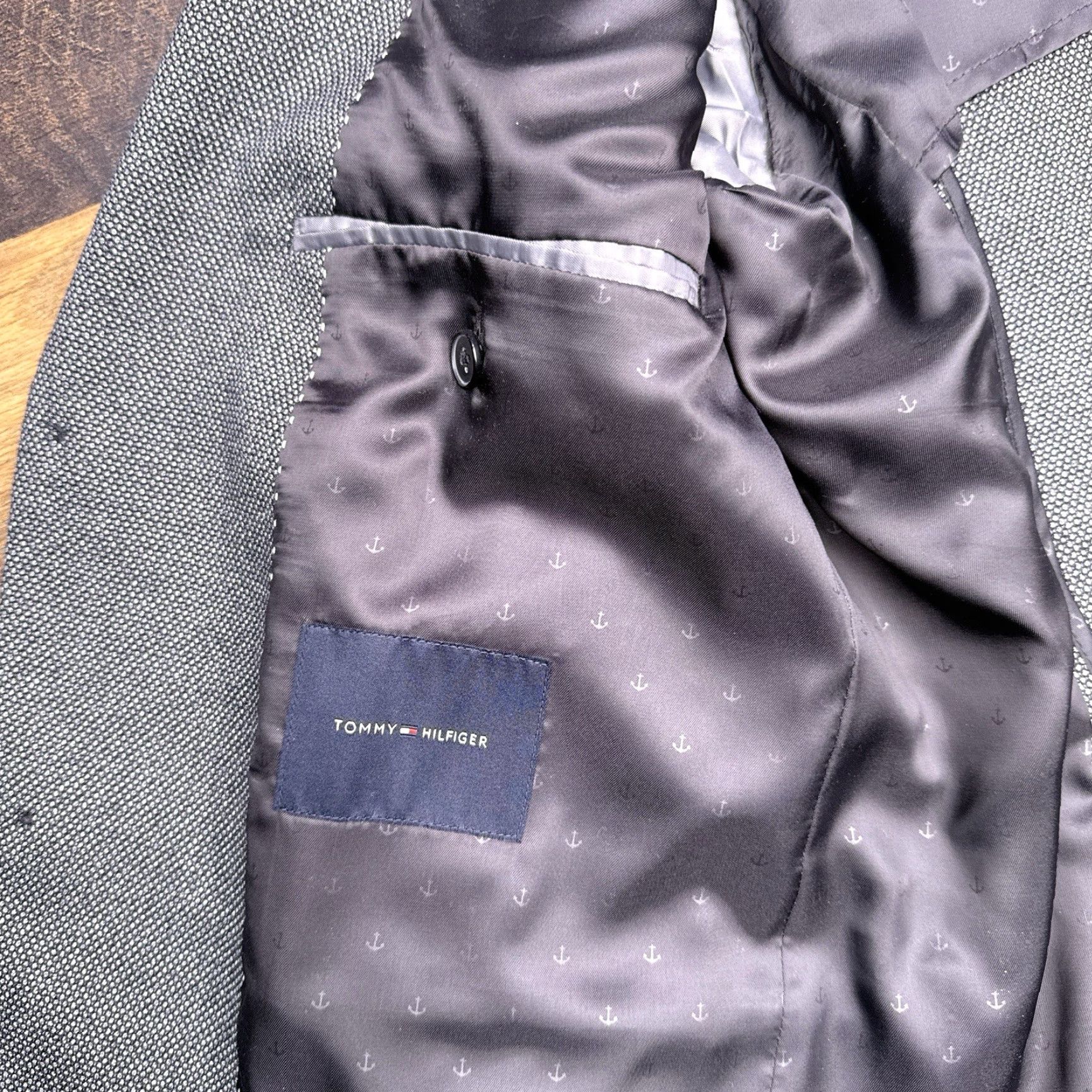 Tommy Bahama Tommy Bahama Blazer Gray Men S42 Notch Lapel Two-Button 4-Button Notch Double-Vented Solid Polyester Rayon Spandex Short Regular Vintage: No Size 42R - 6 Thumbnail