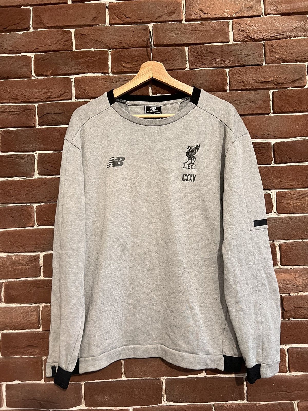 New Balance Rare Vintage Liverpool New Balance Y2K FC Jersey Soccer Kit Size US M / EU 48-50 / 2 - 1 Thumbnail
