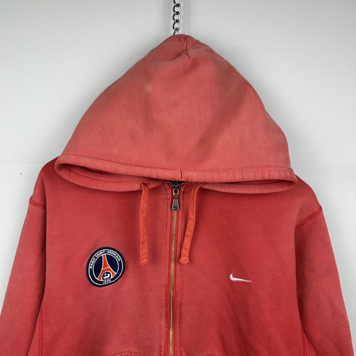 Nike Vintage Nike PSG Distressed Crazy Faded Zip Hoodie Size US M / EU 48-50 / 2 - 2 Thumbnail