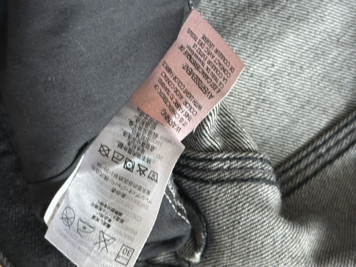 Armani Exchange Armani Exchange metal logo baggy raw denim jeans Size US 34 / EU 50 - 12 Thumbnail