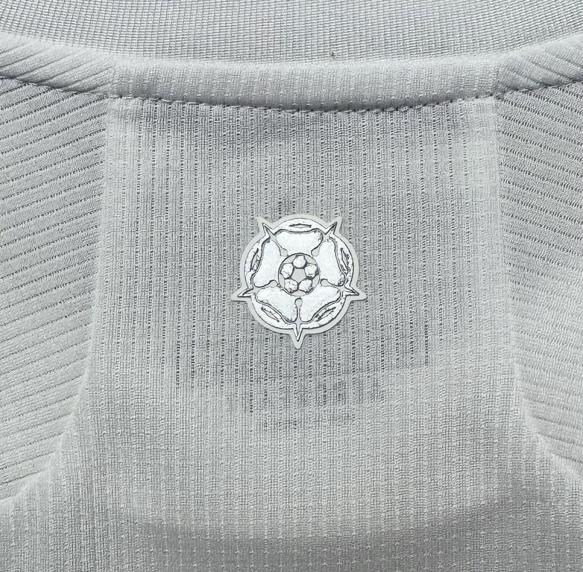 Adidas Leeds United 2020 2021 Home Shirt Soccer Jersey Adidas Size US XXL / EU 58 / 5 - 14 Thumbnail