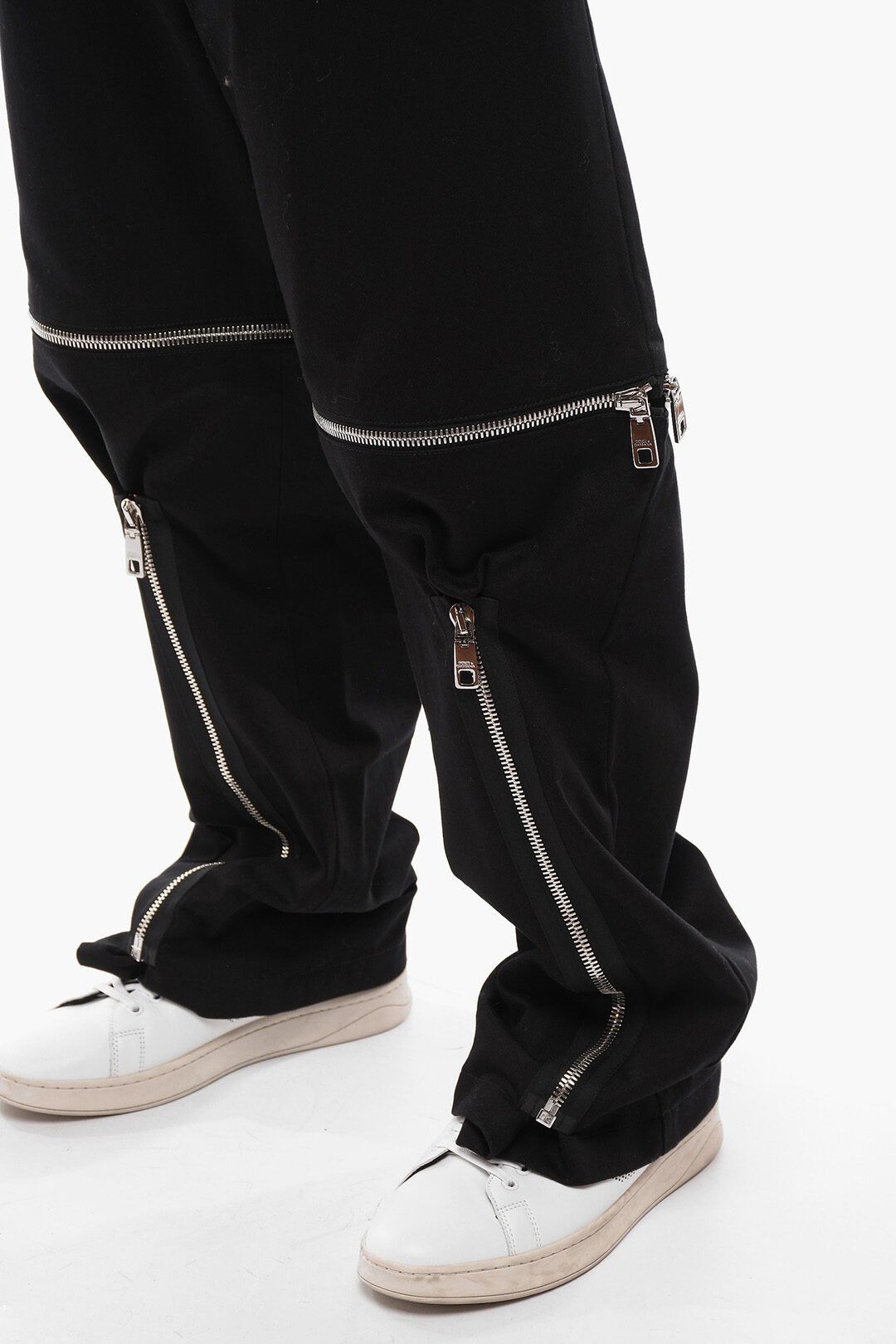 Dolce & Gabbana o1y0125 Jogger & Sweatpant in Black Size US 32 / EU 48 - 4 Thumbnail