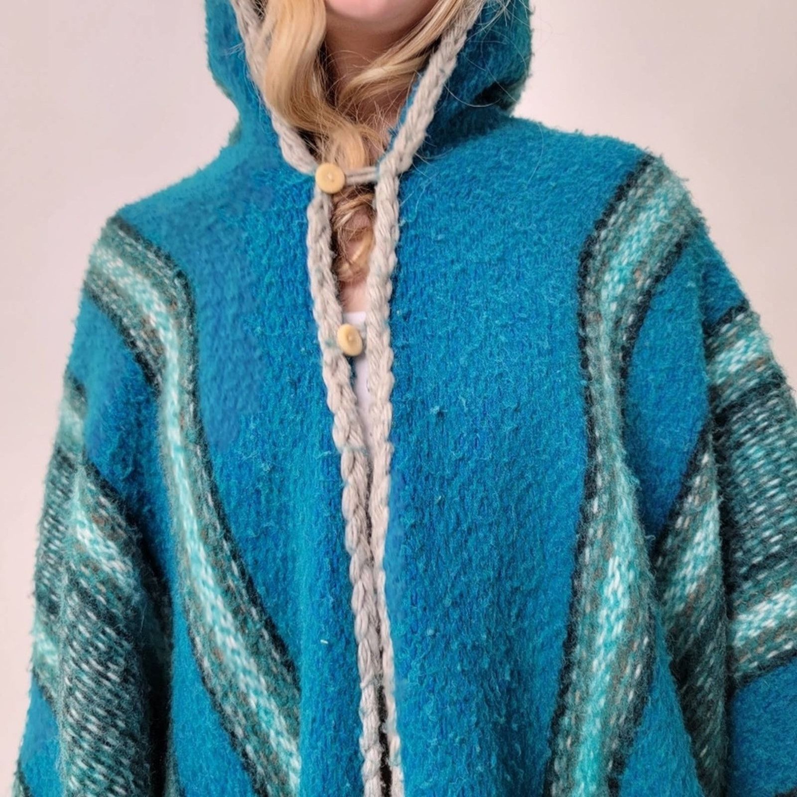 Vintage One of a Kind 70's Mod Knit Fringe Poncho Shrug Size ONE SIZE - 11 Thumbnail
