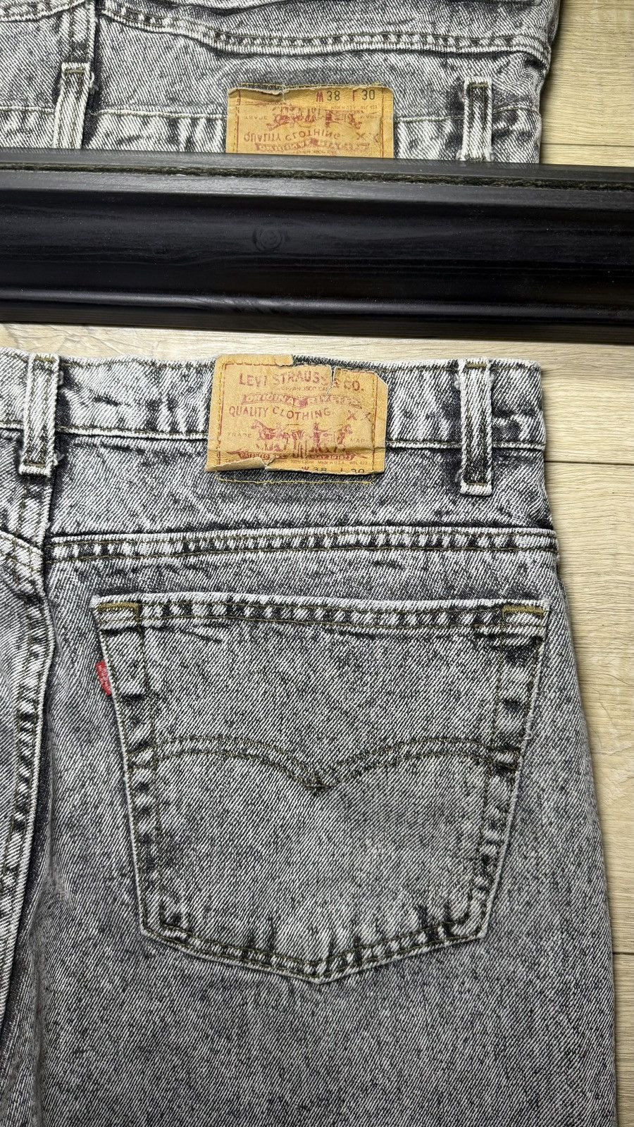 Levi's Vintage 1990s Levi’s 550 38 x 30 Black Acid Wash Denim Jeans Size US 38 / EU 54 - 3 Thumbnail