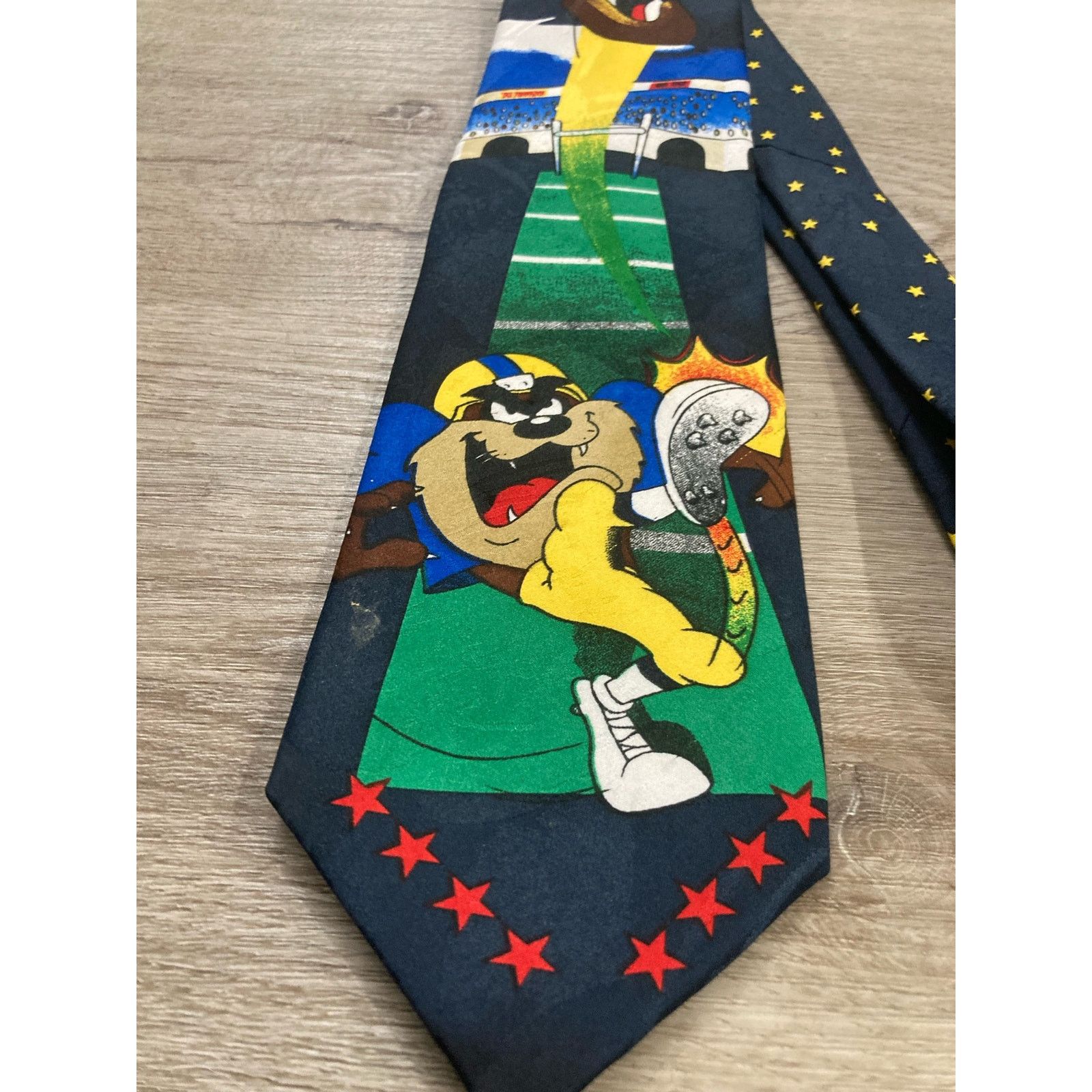 Other Vintage 1995 Looney Tunes Tazmanian Devil Football Necktie Size ONE SIZE - 4 Thumbnail