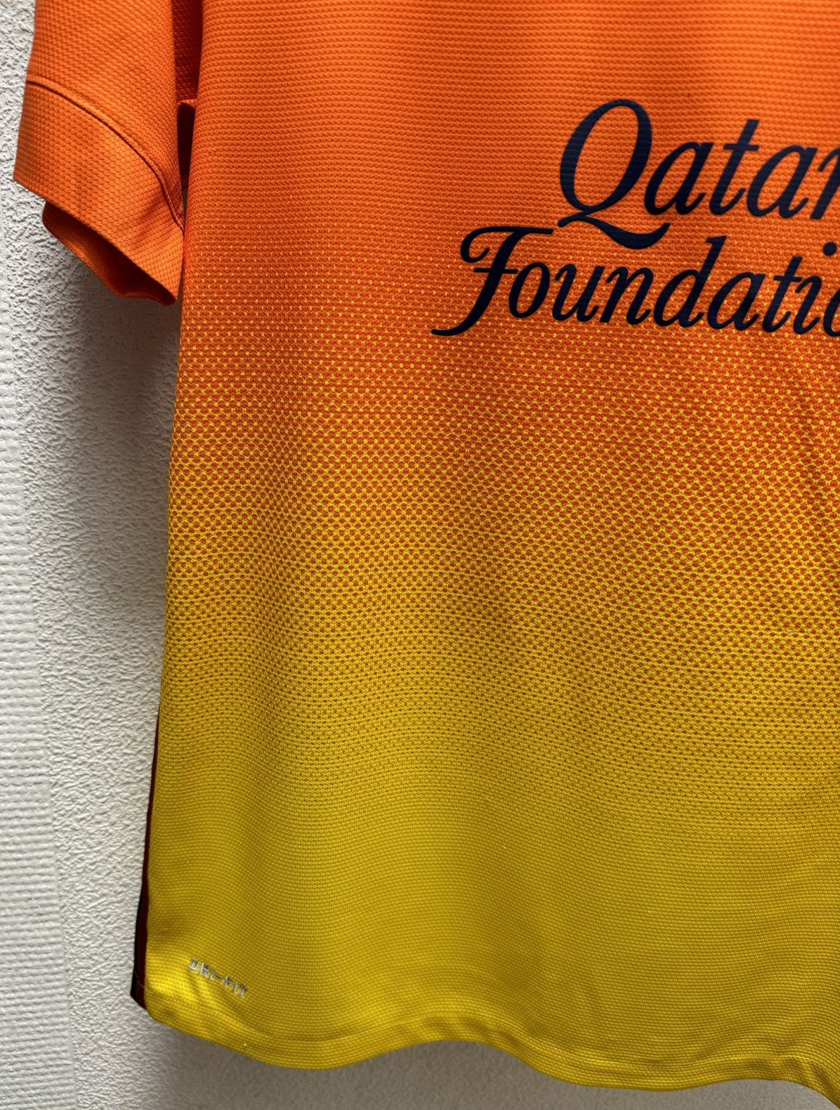 Nike Nike Barcelona soccer jersey M sz apl patch Size US M / EU 48-50 / 2 - 4 Thumbnail