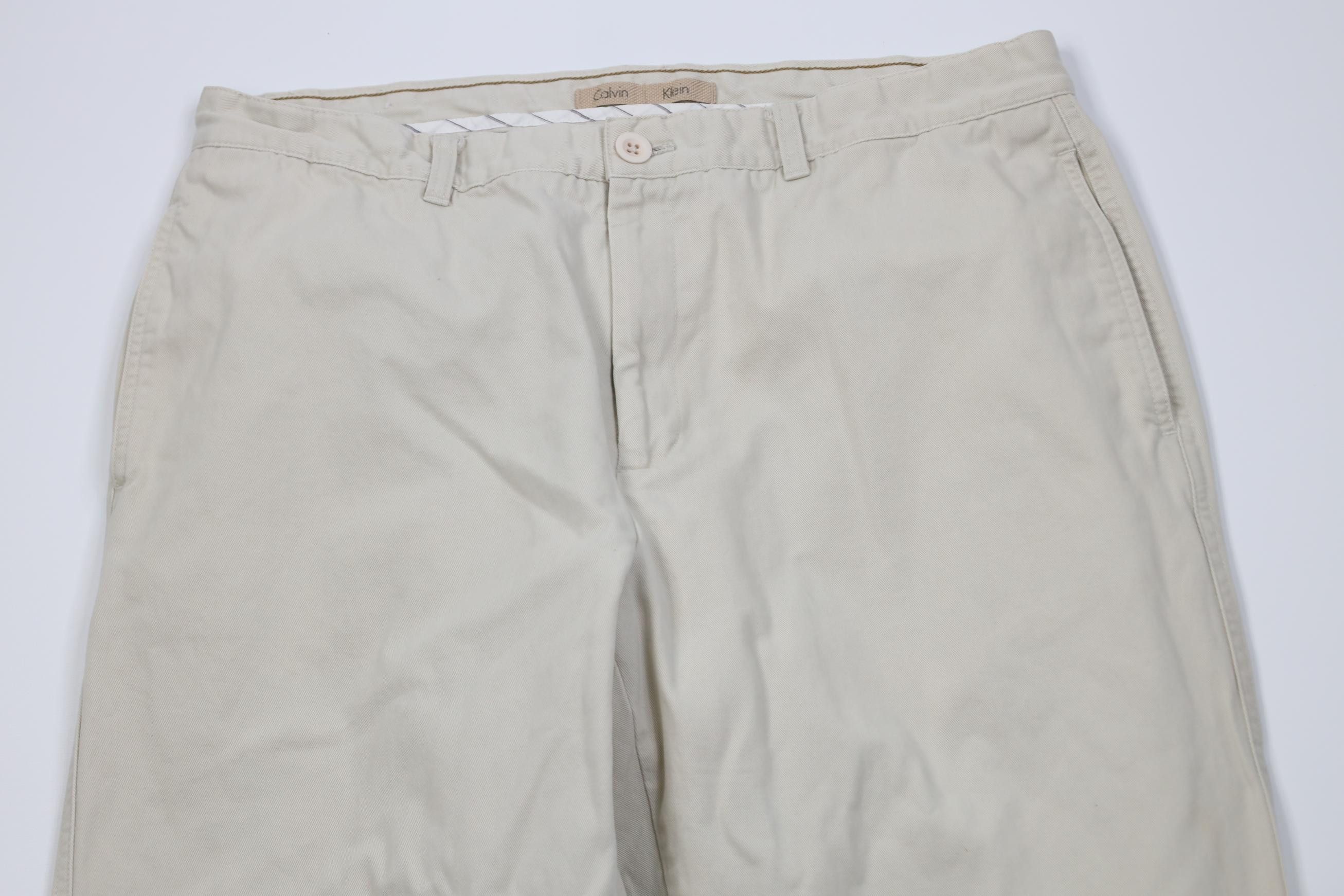 Calvin Klein Vintage 90s Y2K Calvin Klein Sandwash Wide Leg Chino Pants Size US 34 / EU 50 - 2 Thumbnail