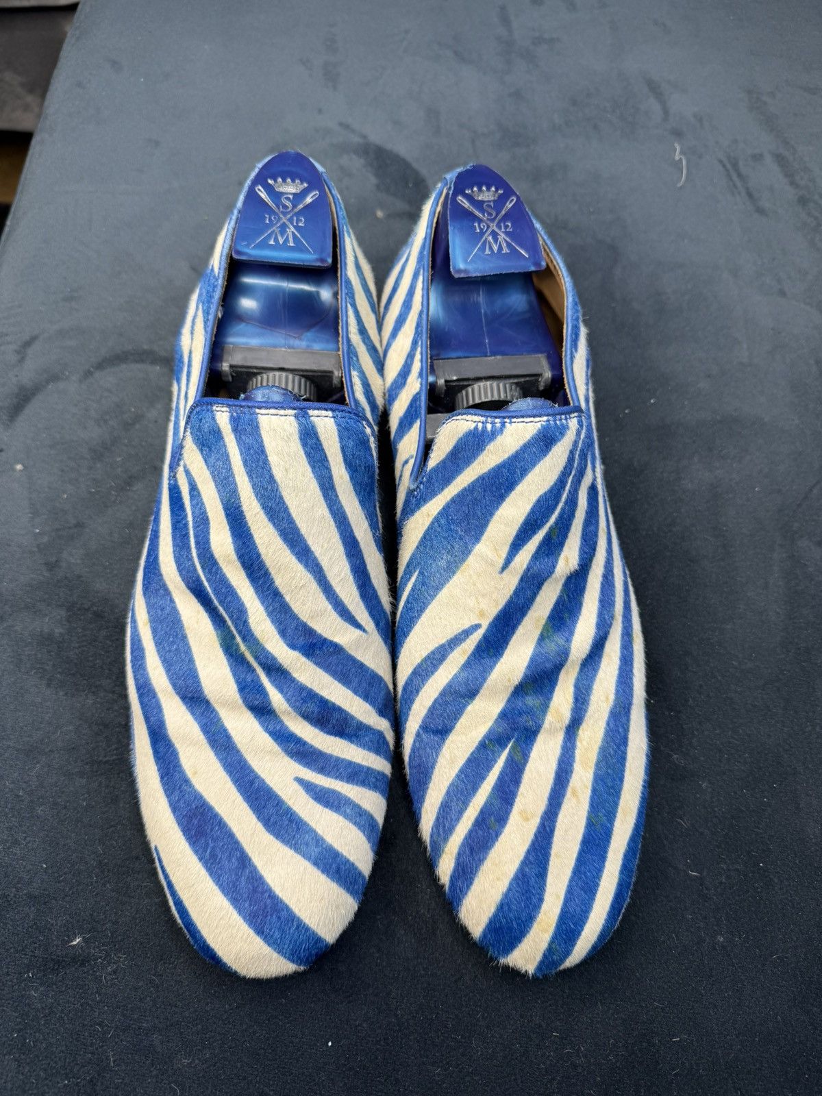 Jimmy Choo Jimmy Choo Zebra Loafers UK 9 Size US 9 / EU 42 - 4 Thumbnail