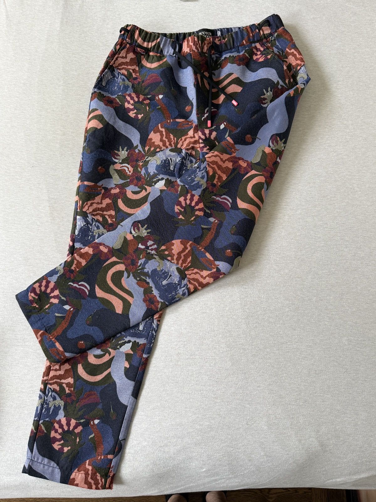 Scotch & Soda Jacquard Tapered Trousers – Abstract Motif, Structured Fit Size US 33 - 2 Thumbnail