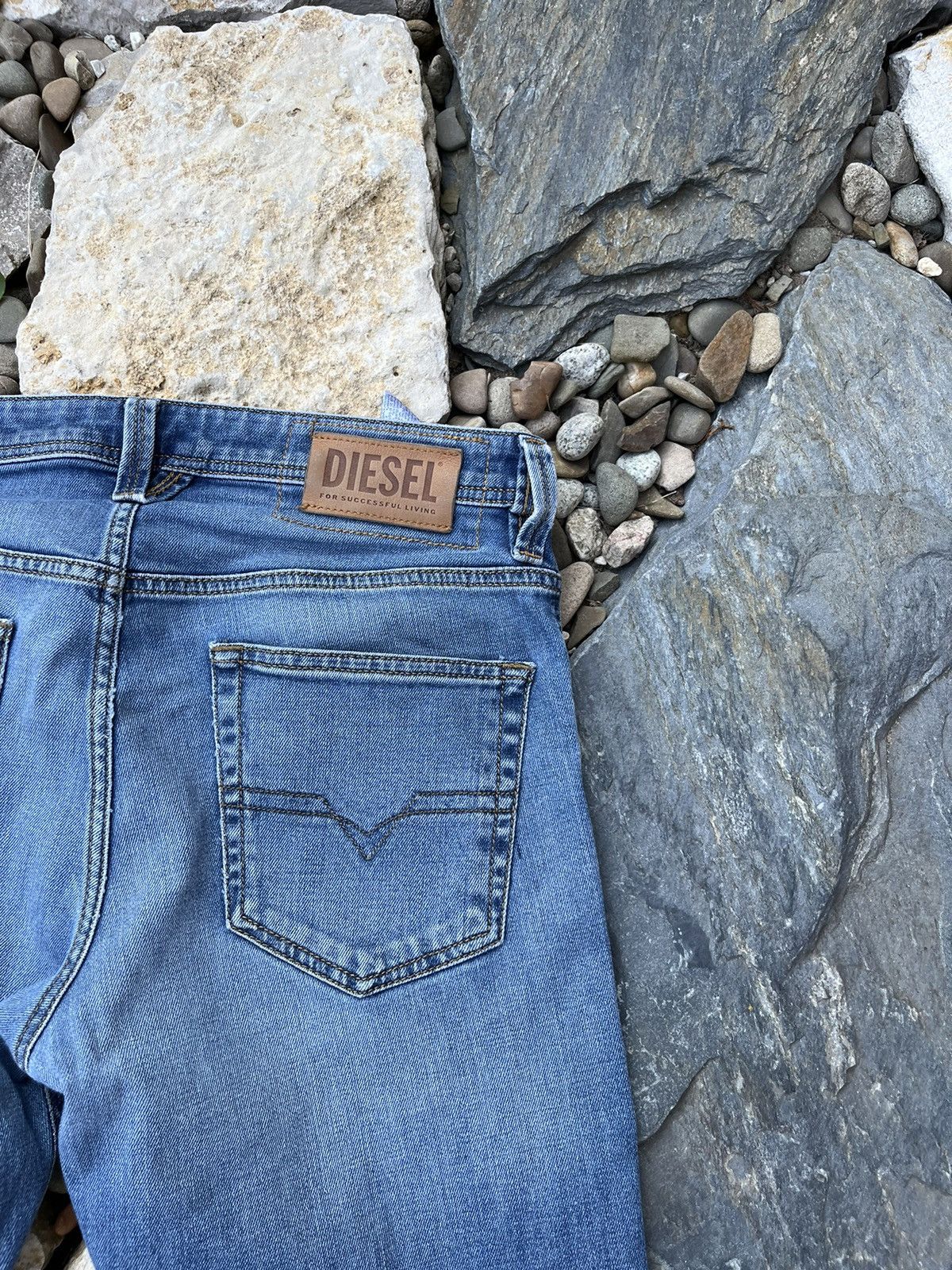 Diesel × Jean Diesel larkee straight y2k classic jeans 30x34 long pants Size US 30 / EU 46 - 16 Thumbnail