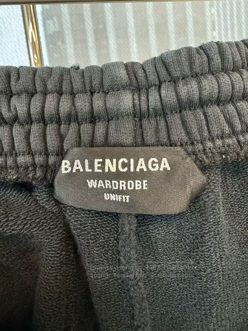 Balenciaga Balenciaga size s Distressed Black Cola Wave Short Pants Size US 27 - 3 Thumbnail