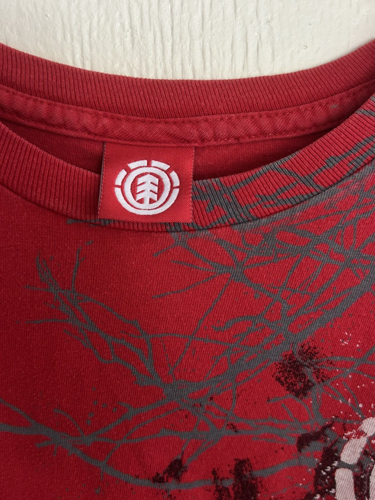 Element Vintage Element Skateboards Tree Graphic Red T-shirt Size US M / EU 48-50 / 2 - 6 Thumbnail