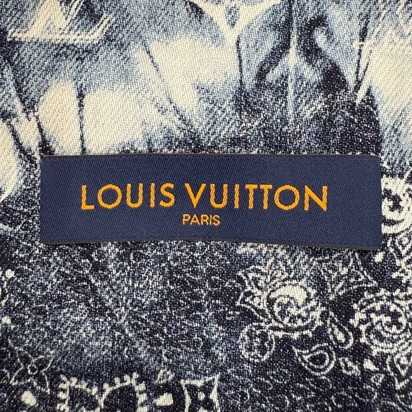 Louis Vuitton louis vuitton denim short sleeve shirt Size US M / EU 48-50 / 2 - 3 Thumbnail