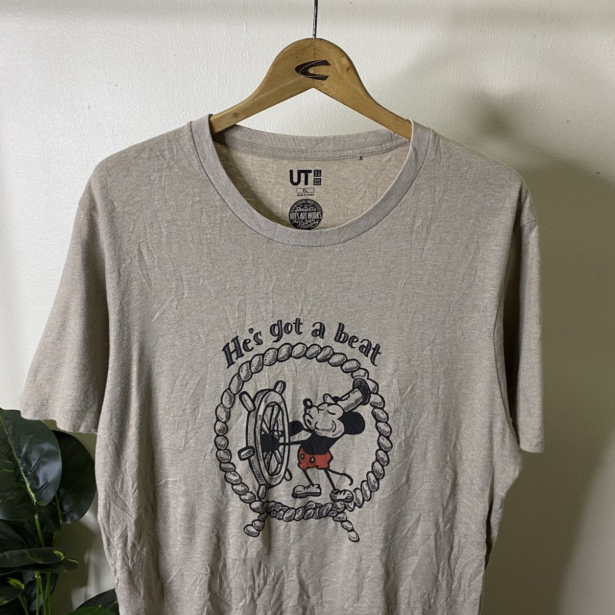 Mickey Mouse Nuts Art Works x Disney x Uniqlo Collaboration T Shirt Size US L / EU 52-54 / 3 - 2 Thumbnail