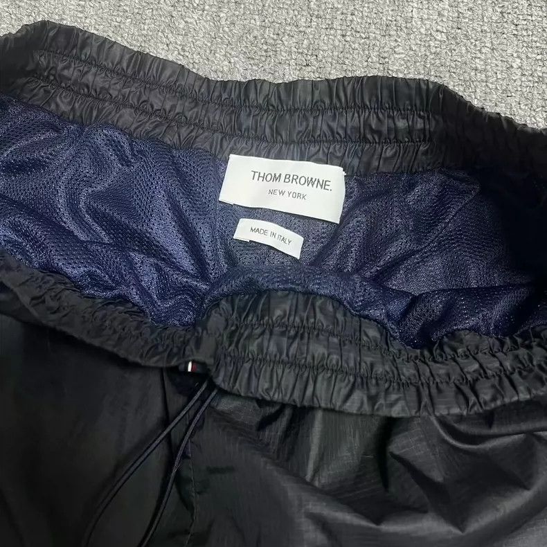Thom Browne Thom Browne size2 Nylon shorts Size US 26 / EU 42 - 3 Thumbnail