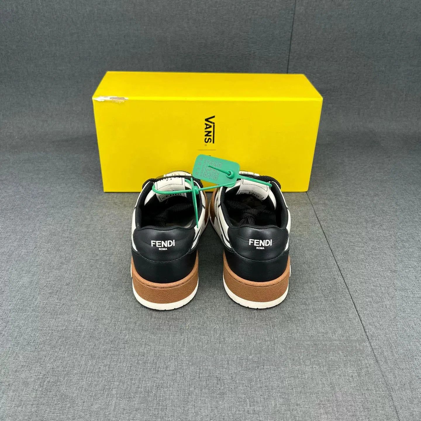 Fendi Fendi Match Black White Beige Sneakers. Size US 4.5 / IT 34.5 - 3 Thumbnail