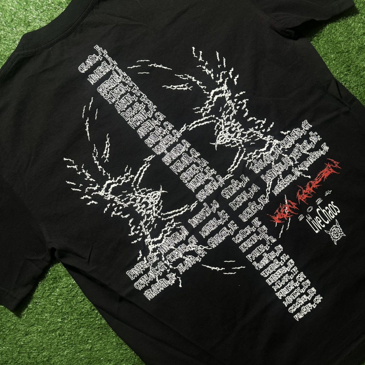 Ken Carson KEN CARSON “ CHAOS LIVE “ OFFICIAL MERCH TOUR 2024 Size US M / EU 48-50 / 2 - 6 Thumbnail