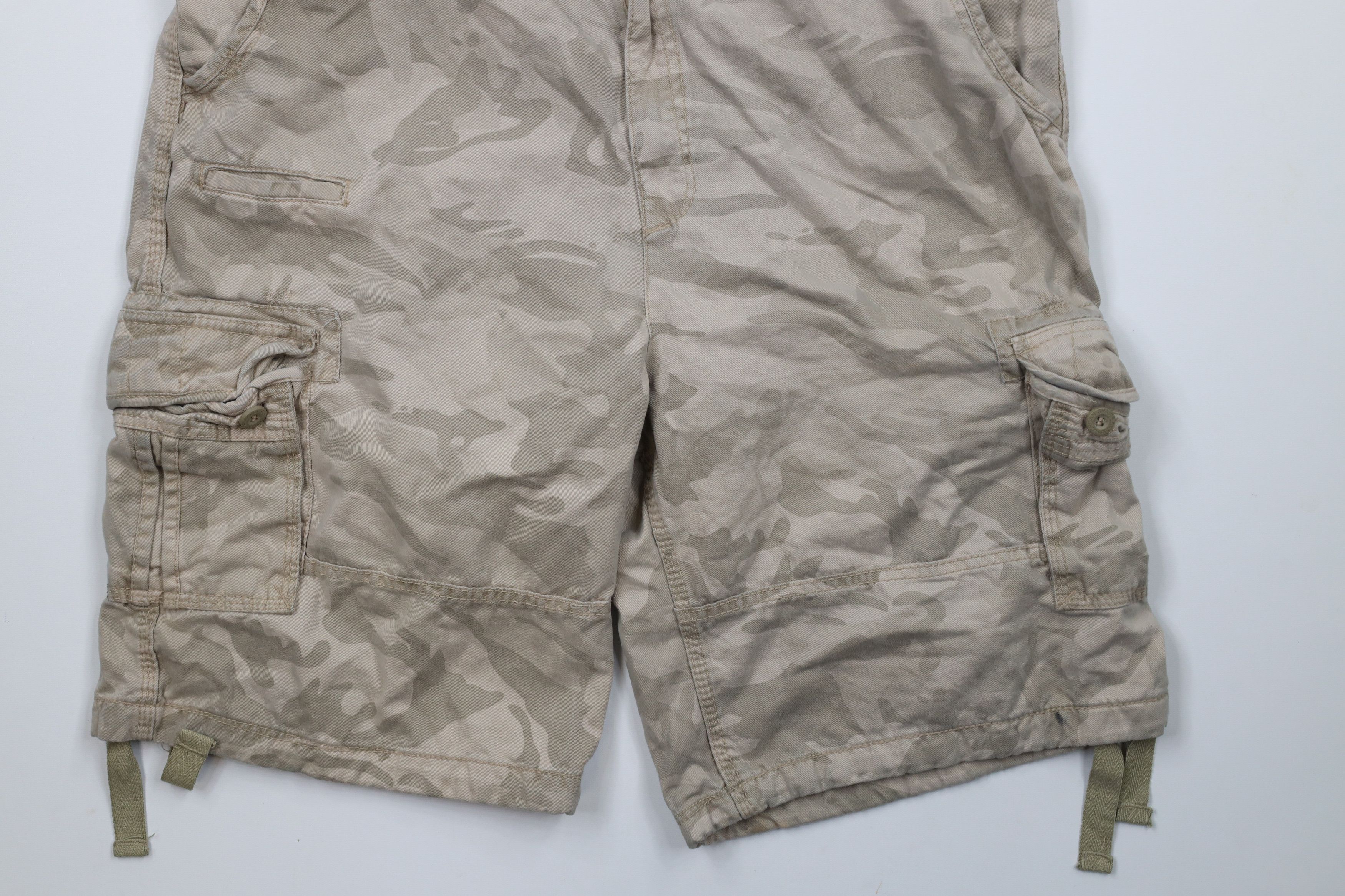 Vintage Vintage Streetwear Heavyweight Camouflage Cargo Shorts Size US 40 / EU 56 - 4 Thumbnail