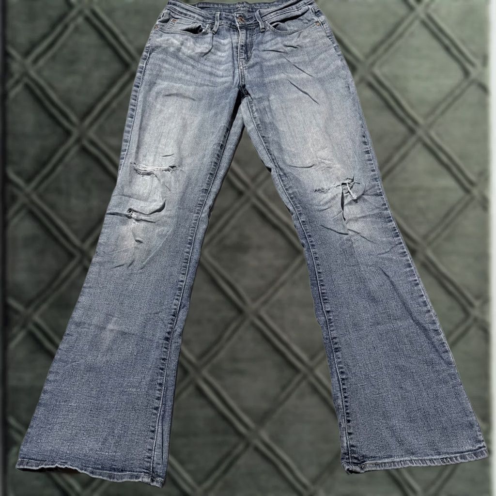Levi's Levi's Signature by Levi Strauss Jeans Women Blue Distressed Mid-Rise Bootcut 6 Jeans Size 28" / US 6 / IT 42 - 1 Thumbnail