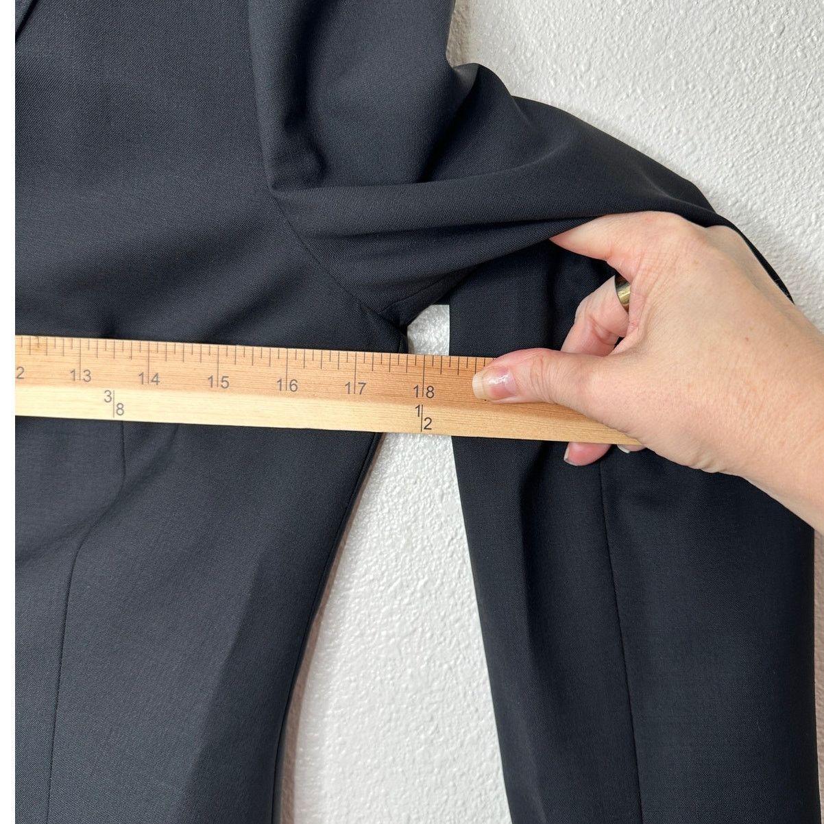 Burberry Burberry London Black 2-Button Wool Blazer Plaid Lined 8 Size M / US 6-8 / IT 42-44 - 15 Thumbnail