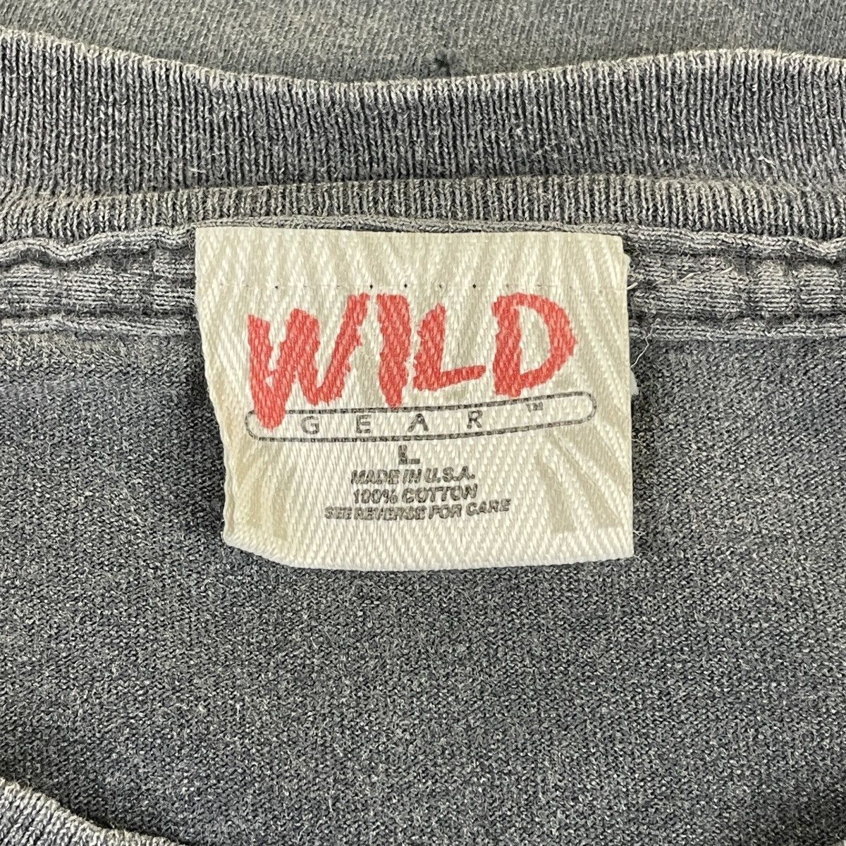 Vintage 🔥LAST PRICE🔥VTG Wild Gear T-Rex Dinosaur Tee Made In USA Size US L / EU 52-54 / 3 - 11 Thumbnail