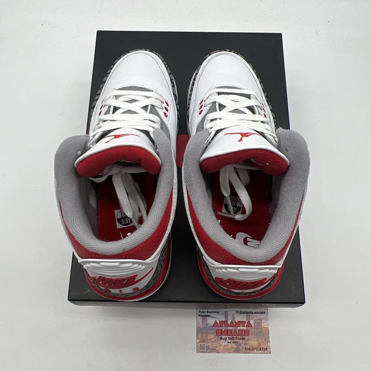 Jordan Brand Air Jordan 3 fire red Size US 5.5 / EU 38 - 7 Thumbnail