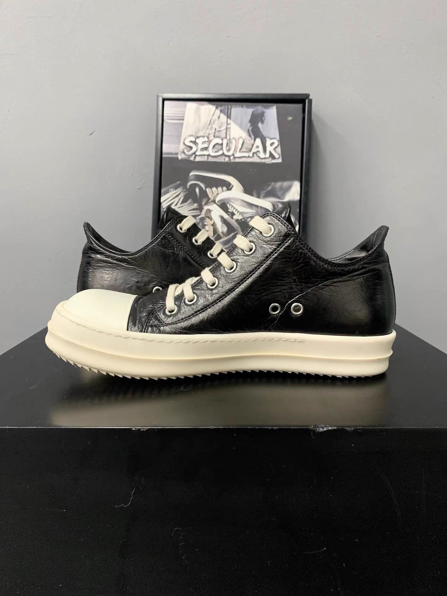 Rick Owens Rick Owens Mainline Shiny Calfskin Low Top Shoes K34 Size US 6 / EU 39 - 6 Thumbnail