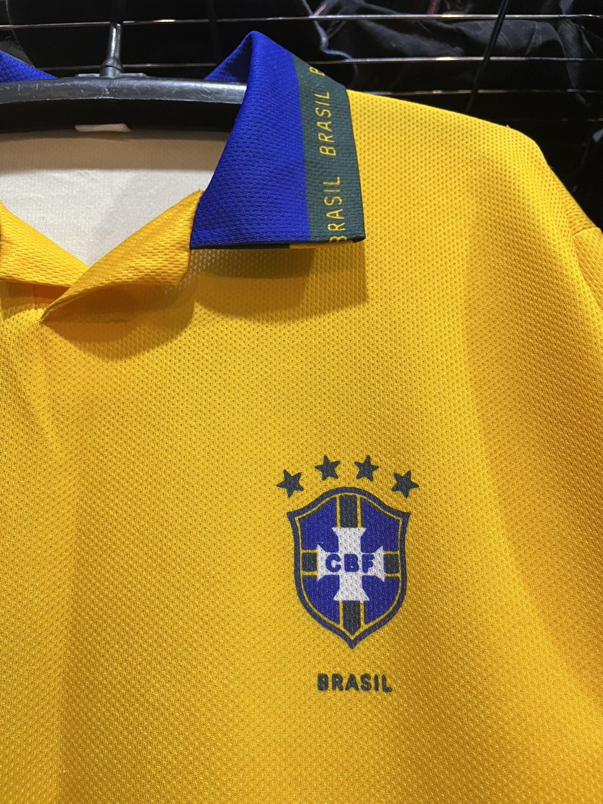 Vintage Ronaldo R9 Brasil Football Team Tee Bootleg 90s Size US L / EU 52-54 / 3 - 3 Thumbnail