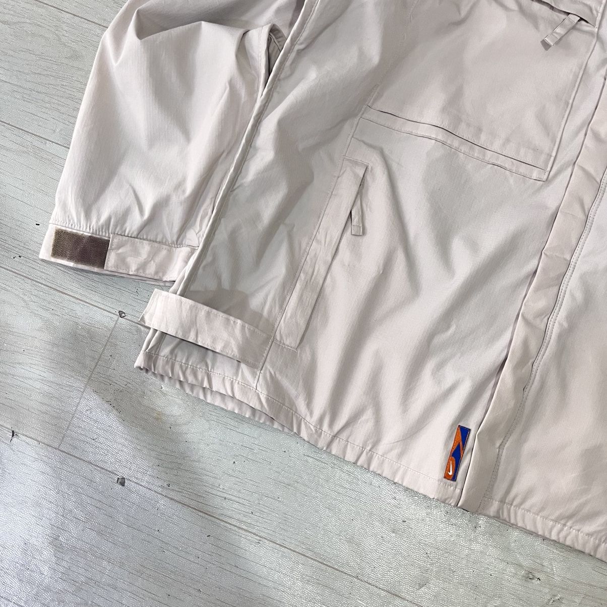 Nike 2000s Nike nylon/polyster inner fleece multipocket jacket Size US XL / EU 56 / 4 - 8 Thumbnail