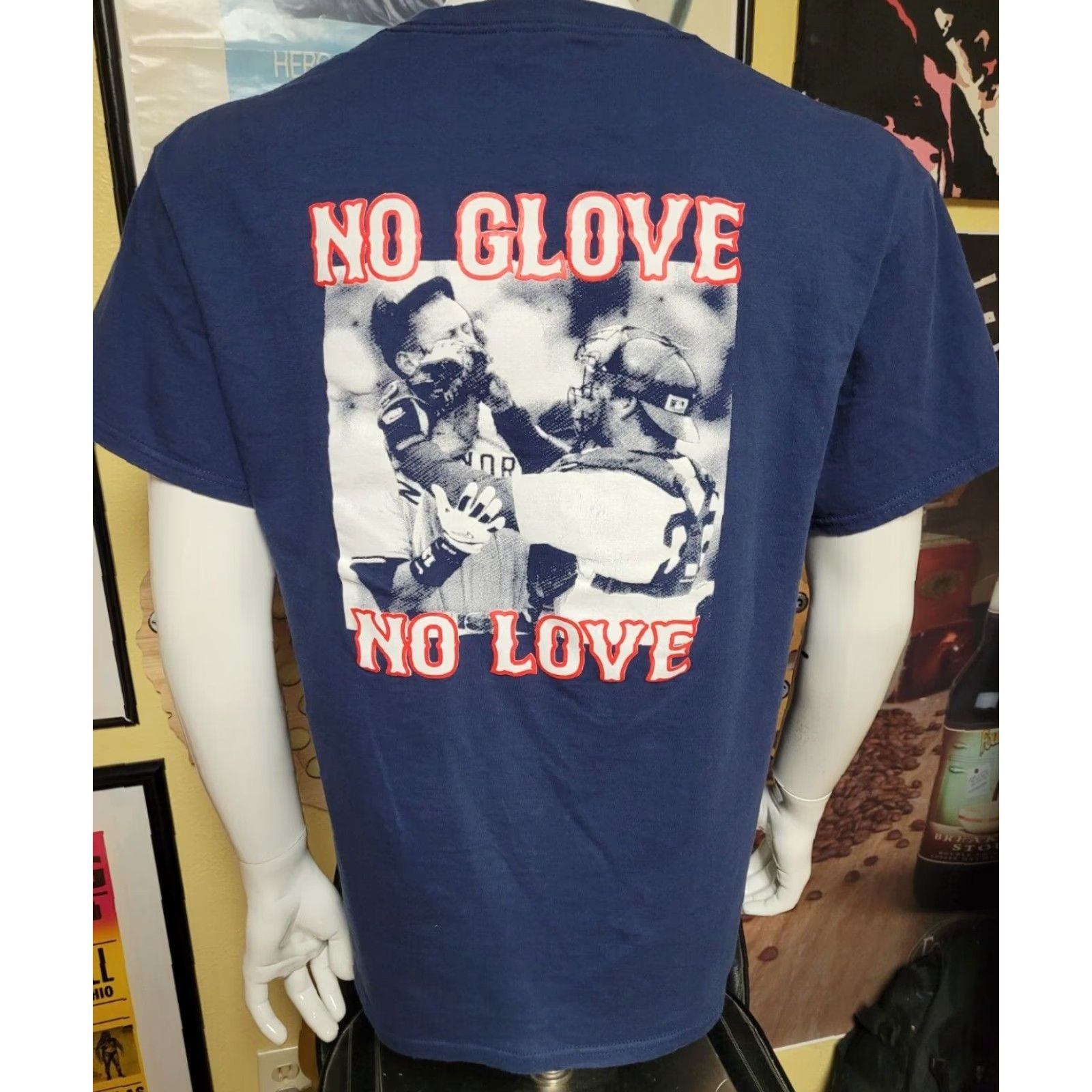 Port & Company Foxboro Sports Tavern Naples FL Bar T Shirt Large Blue 100% Cotton Port & Company Mens T-Shirt Crew Neck Short Sleeve Bars Sports 2000s Size US L / EU 52-54 / 3 - 3 Thumbnail