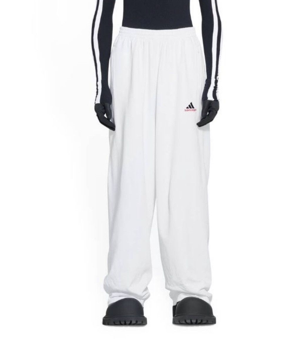 Adidas × Balenciaga Baggy Sweatpants Size US 28 / EU 44 - 2 Thumbnail