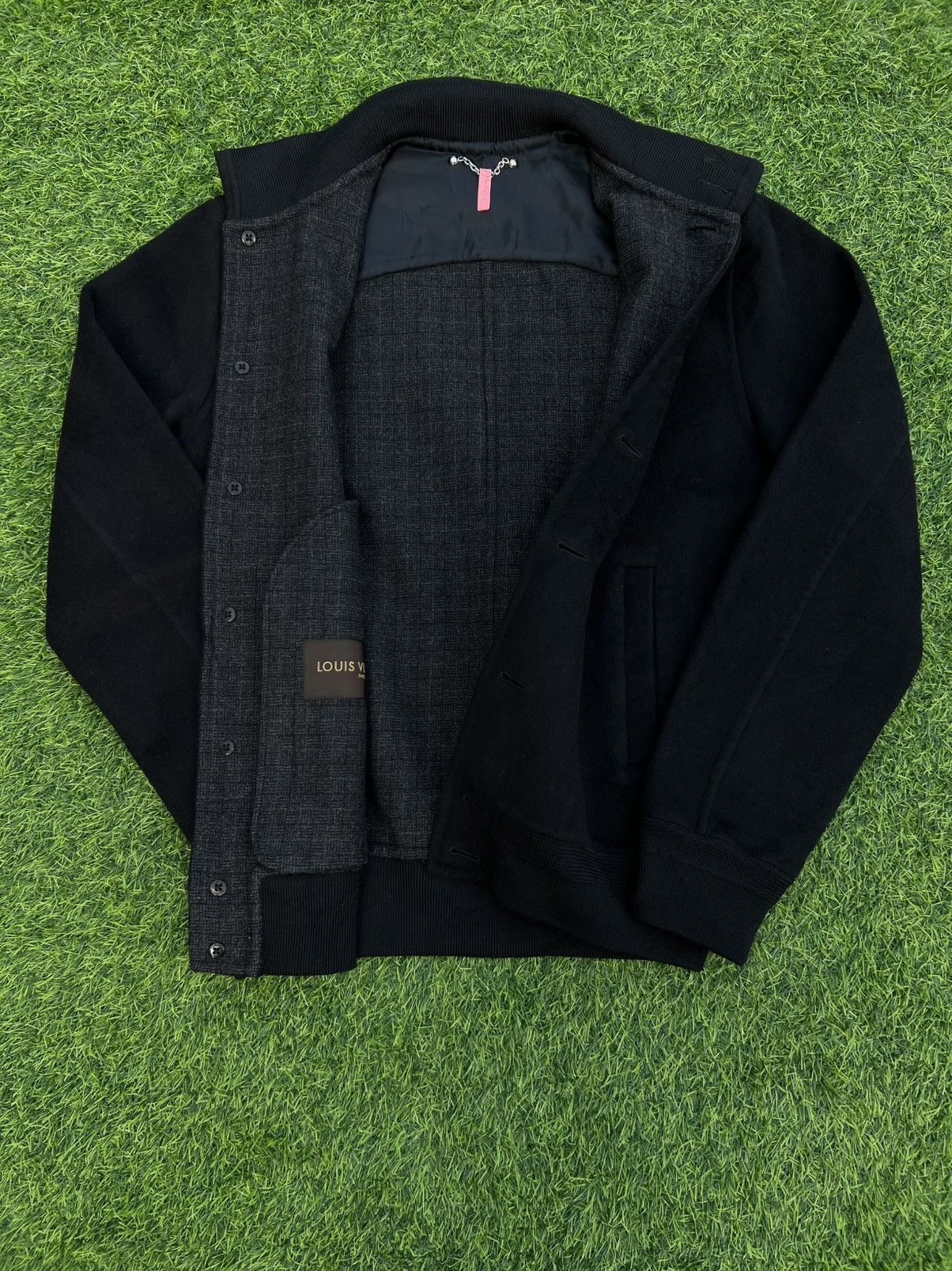 Louis Vuitton Louis Vuitton Black Wool Button-Front Jacket Size US M / EU 48-50 / 2 - 13 Thumbnail