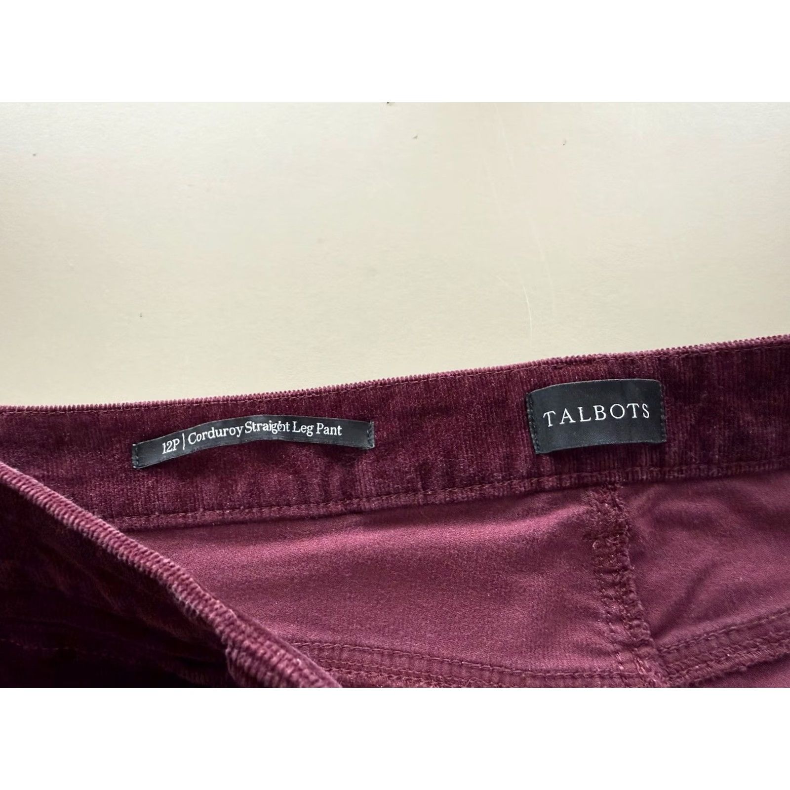 Talbots Talbots Pants Womens 12P Burgundy Corduroy Straight Leg Preppy Chino 12P Regular Petite Fall Spring Summer Winter Red"} Size 34" / US 12 / IT 48 - 4 Thumbnail