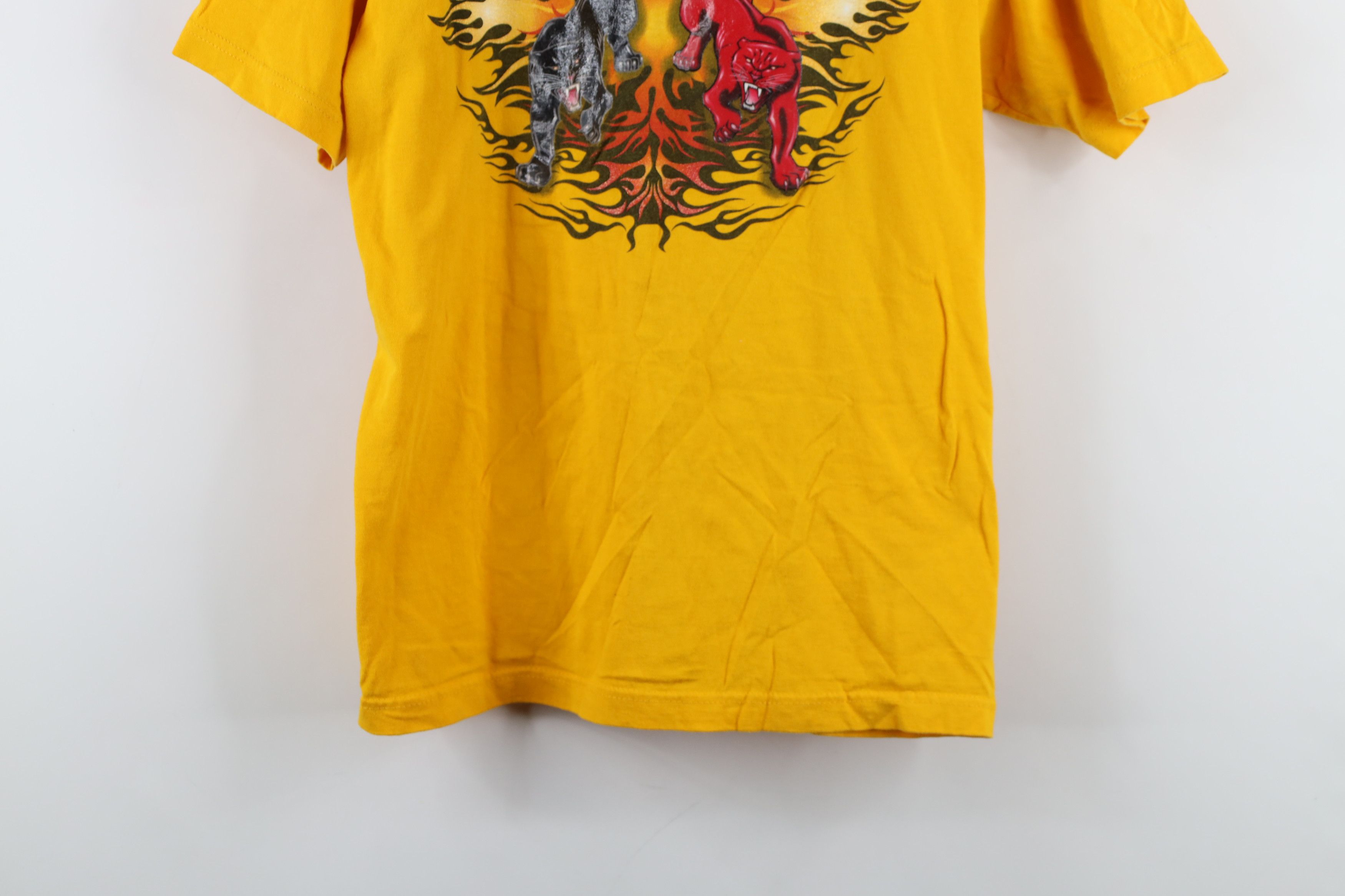 Vintage Vintage 90s Y2K Streetwear Tribal Fire Flames T-Shirt Size US S / EU 44-46 / 1 - 3 Thumbnail