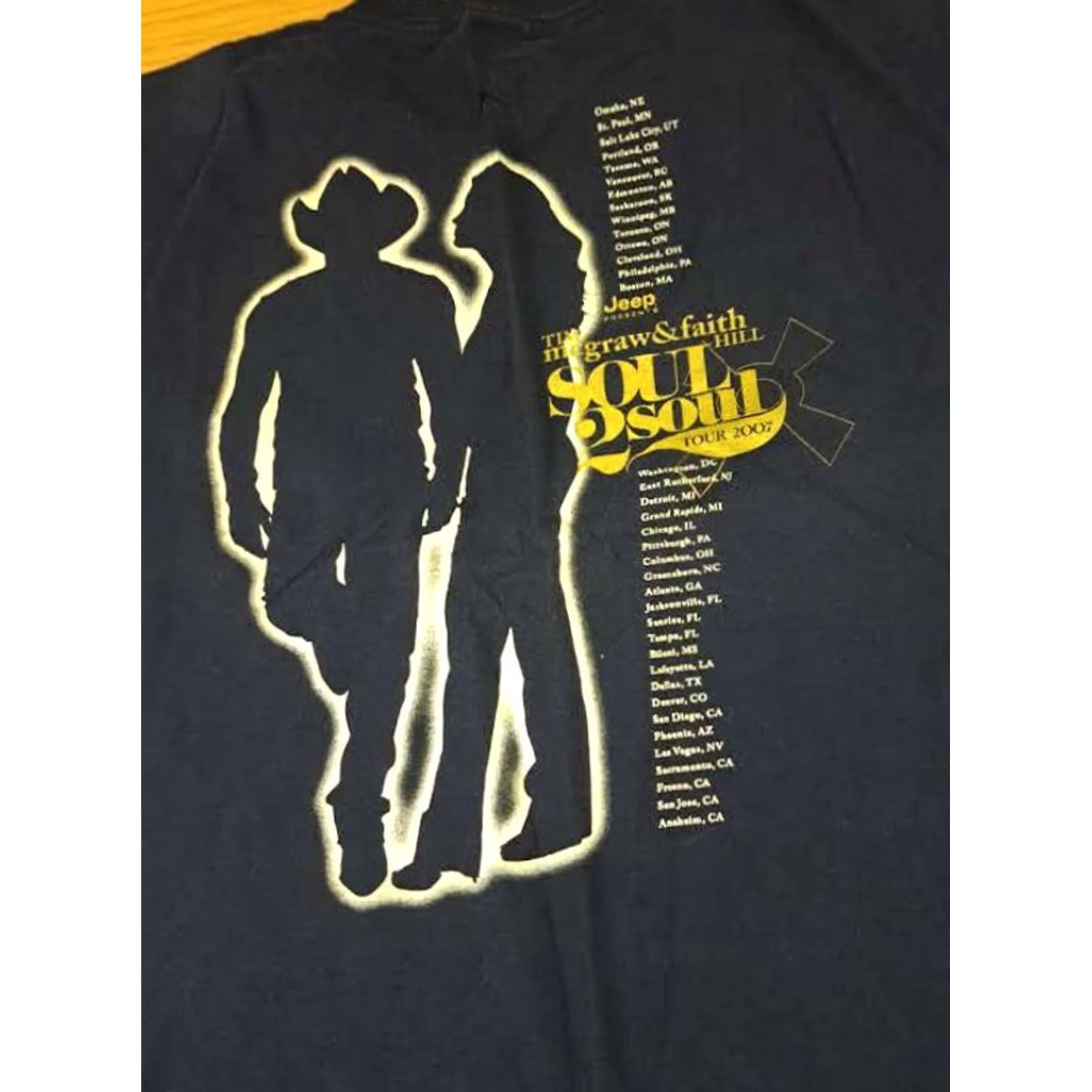 Vintage VINTAGE Tim Mcgraw&Faith Hill Concert T-Shirt Large Soul to Soul Tennessee River Music Mens Size US L / EU 52-54 / 3 - 8 Thumbnail