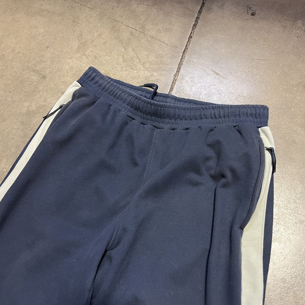 Nike Vintage Nike Cotton Sweatpants Wide Leg Baggy Swoosh Logo Size US 35 - 6 Thumbnail