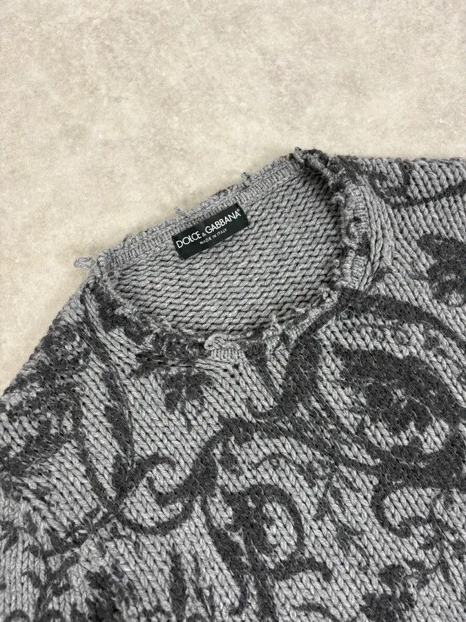 Dolce & Gabbana 2010s Dolce & Gabbana Floral Grey Wool Sweater Size US M / EU 48-50 / 2 - 5 Thumbnail