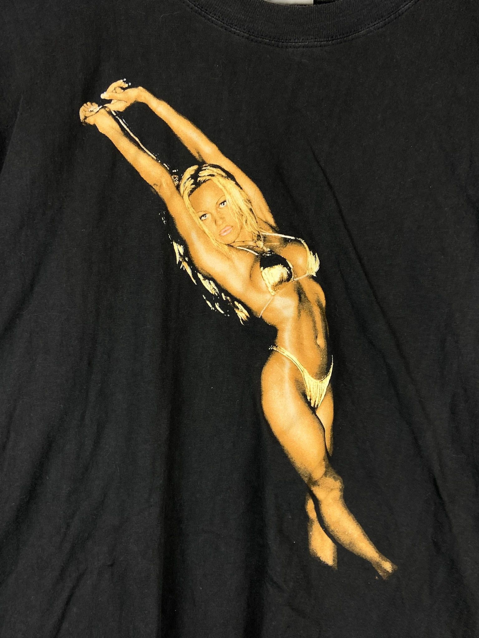 Vintage USA Love / Bikini Girl Graphic Tee / / Vintage Bold Print Size US L / EU 52-54 / 3 - 2 Thumbnail