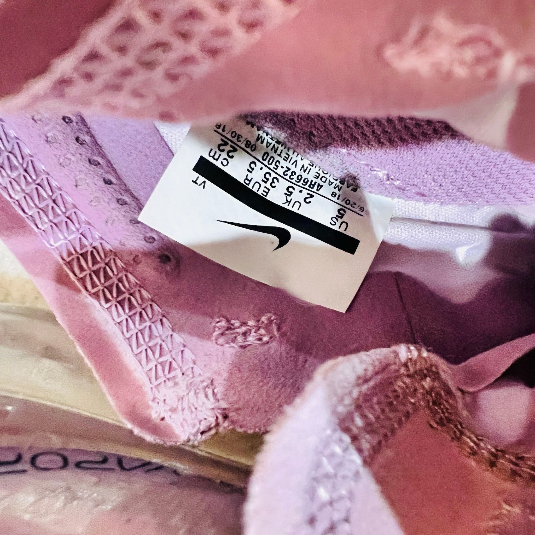 Nike W Nike Air Vapormax 2019 Soft Pink AR6632-500 Size US 5 / IT 35 - 8 Thumbnail