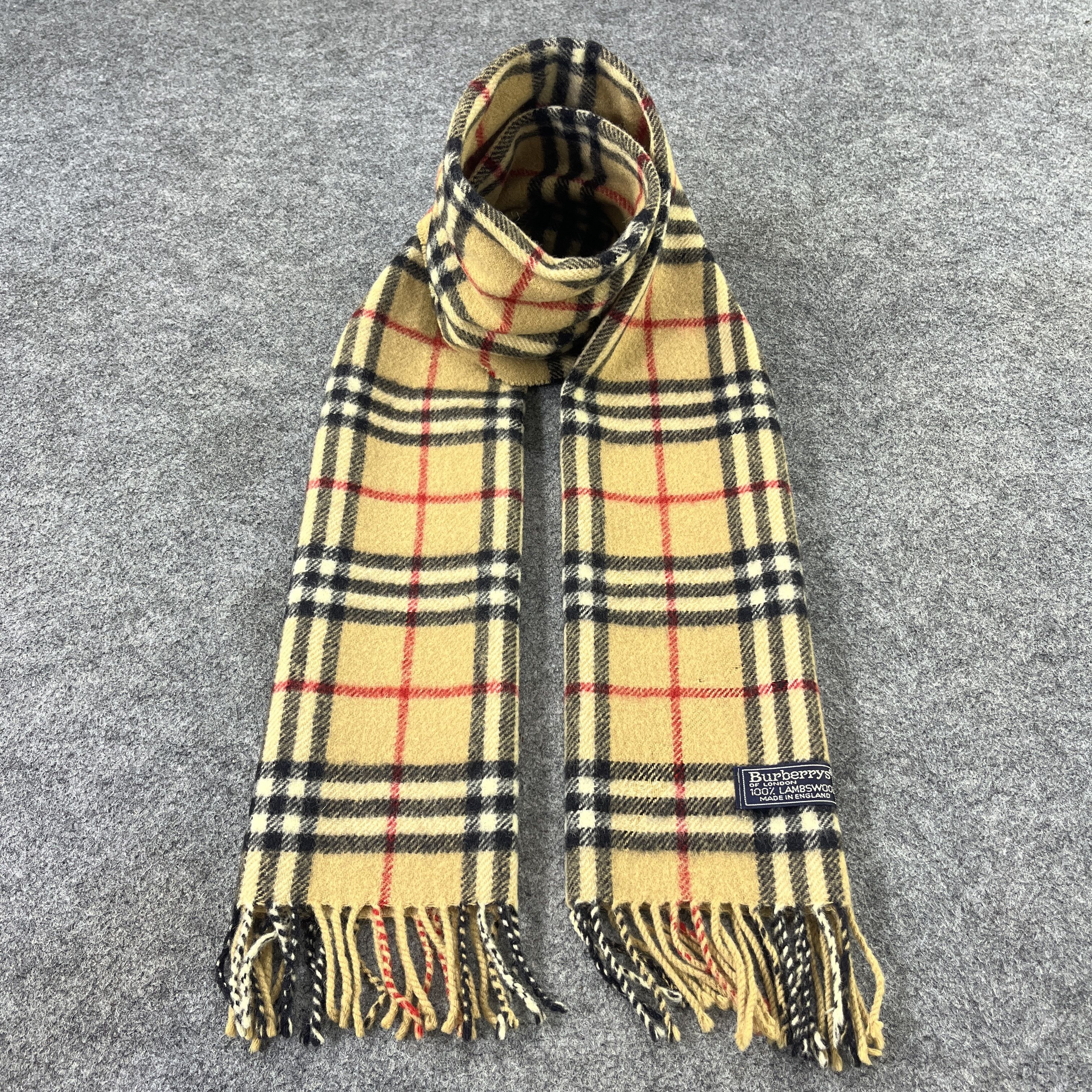 Burberry Burberry Scarf / Muffler / Neckwear Size ONE SIZE - 1 Thumbnail