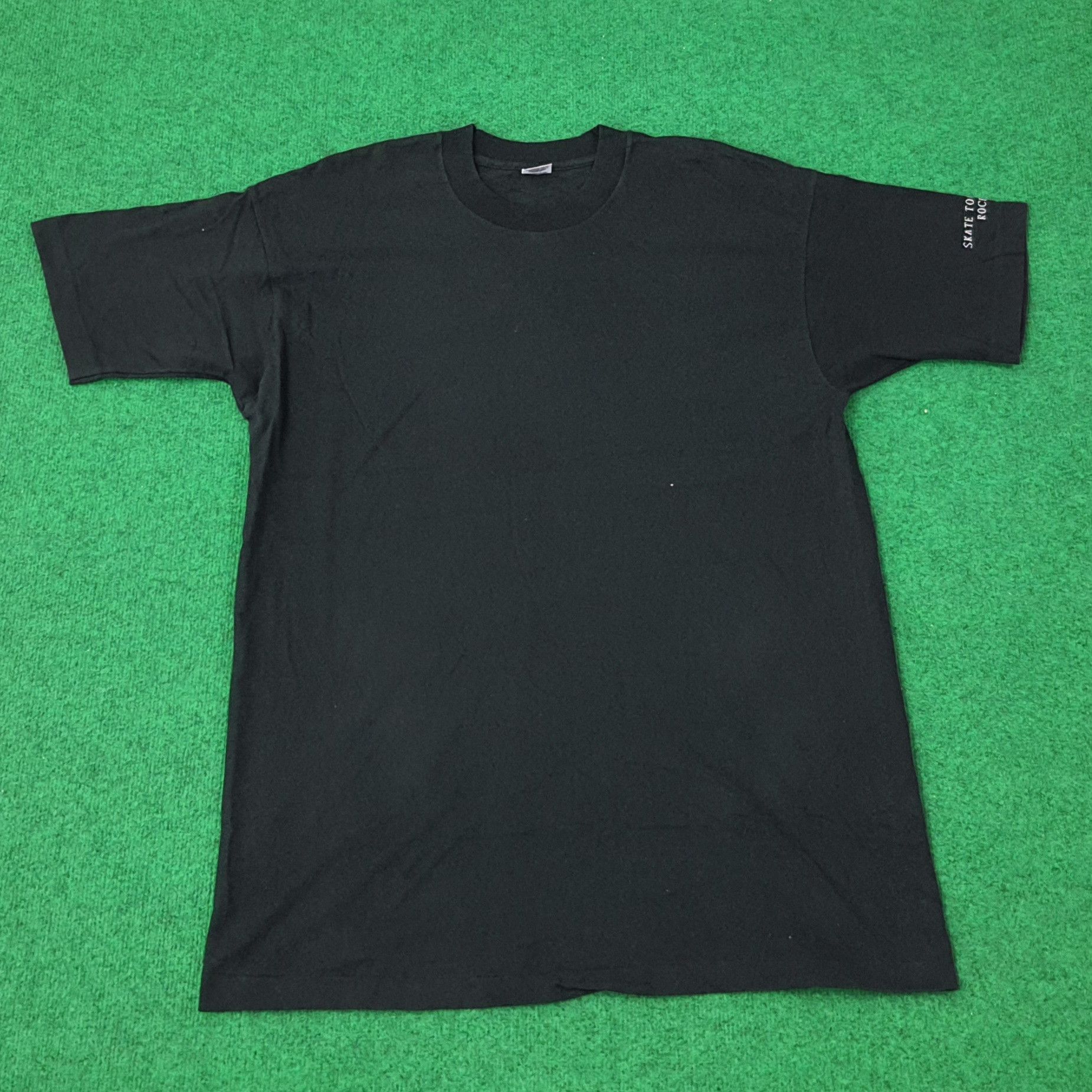Vintage Vintage Skate Tough Rock Hard Skateboards Tshirt C249N36 Size US XL / EU 56 / 4 - 3 Thumbnail