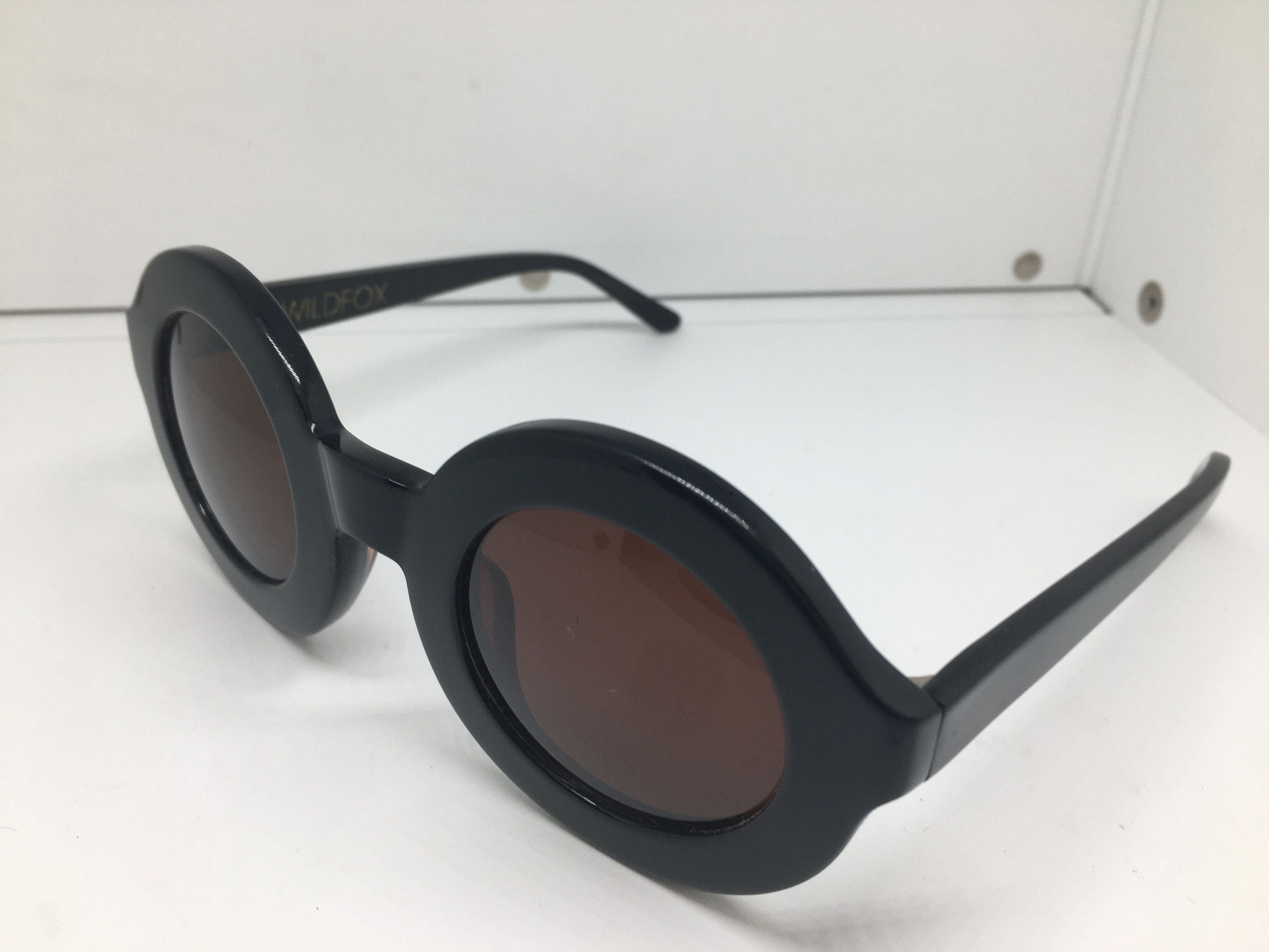 Wildfox Vintage Wildfox Twiggy Round Sunglasses Frame Size ONE SIZE - 3 Thumbnail