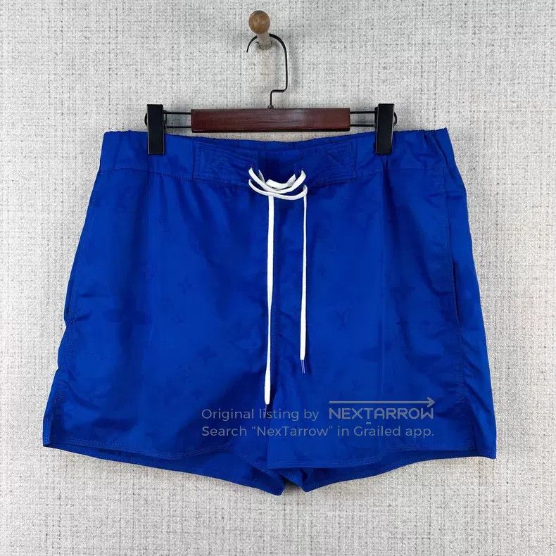 Louis Vuitton Louis Vuitton size l Dark-print print lace up beach shorts Size US 28 / EU 44 - 1 Thumbnail