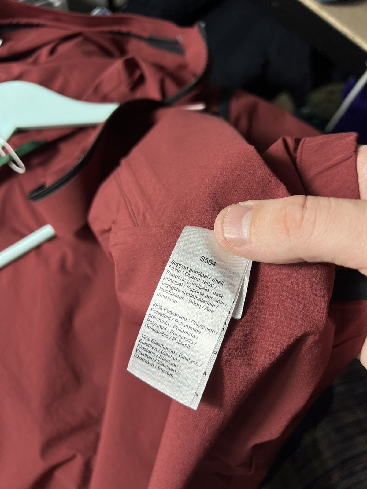 Lacoste 🐊 Lacoste Technical Hooded Jacket Burgundy Size M–L Size US M / EU 48-50 / 2 - 19 Thumbnail